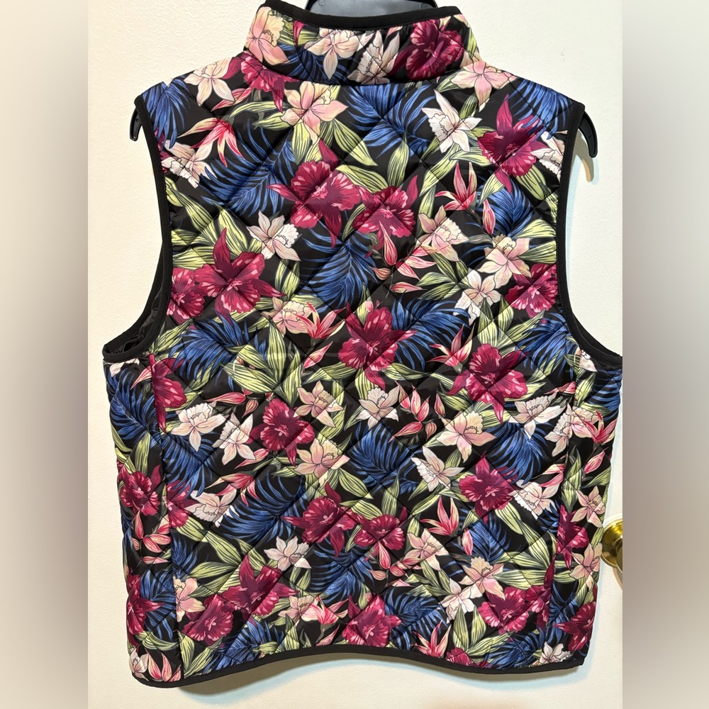 Stella Parker NWT Floral Quilted Print Sleeveless Vest/ 2 front pockets size L - Picture 4 of 5